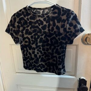 SHEIN Black and Grey Leopard Print Short Sleeve Ribbed Top